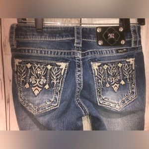 Miss Me Bootcut Stretch Distressed Jeans Rhine/EmJP5500B size 26 Low Rise Curvy